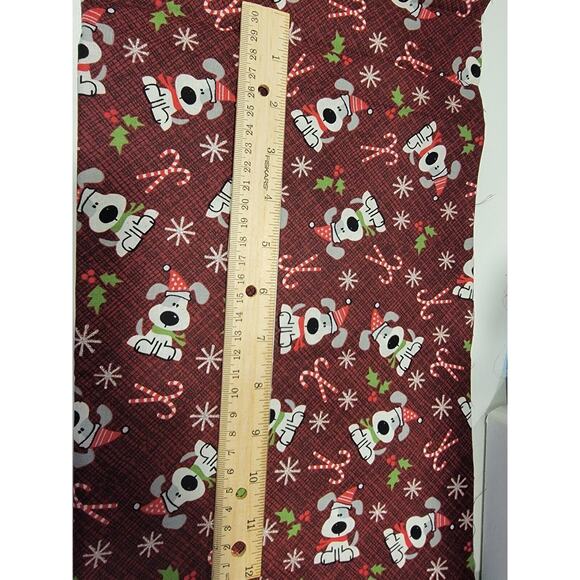 CHRISTMAS PUPPY CANDYCANES METALLIC SNOWFLAKES COTTON FABRIC 20in Quilting New - Picture 4 of 5